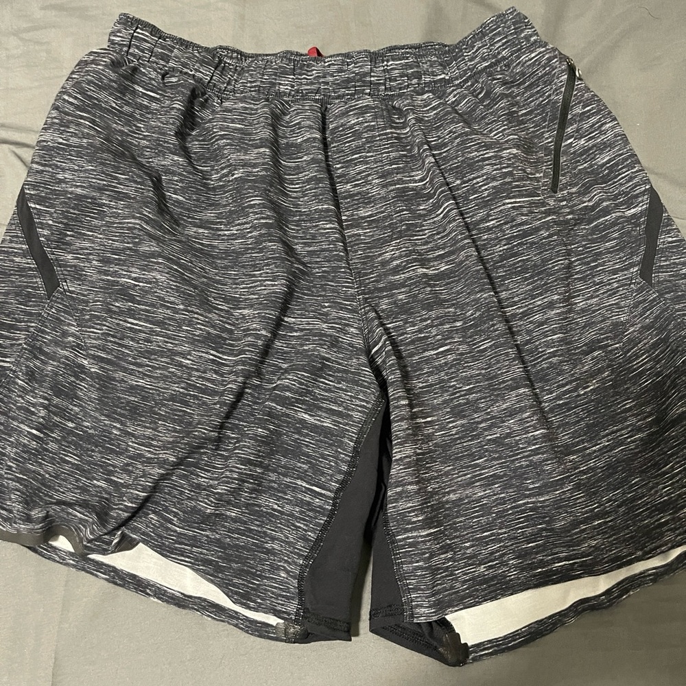 Lulu Lemon Shorts size large (good condition)